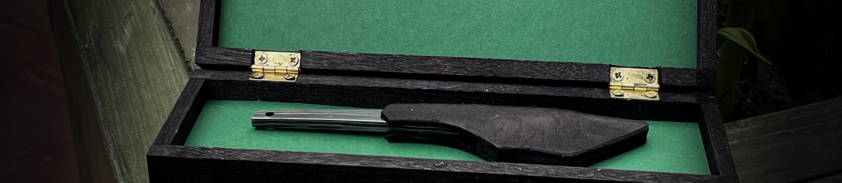 How to gift a knife